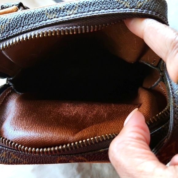 Louis Vuitton Mini Amazon Brown Monogram Crossbody Bag (RARE) UNISEX - Picture 8 of 8